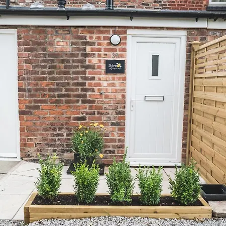 The Hive Apartment Marple Exterior foto